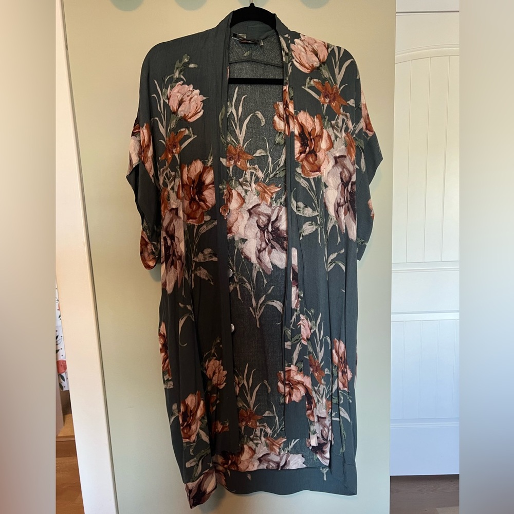 ‼️2 FOR $20‼️Dress Forum Floral duster